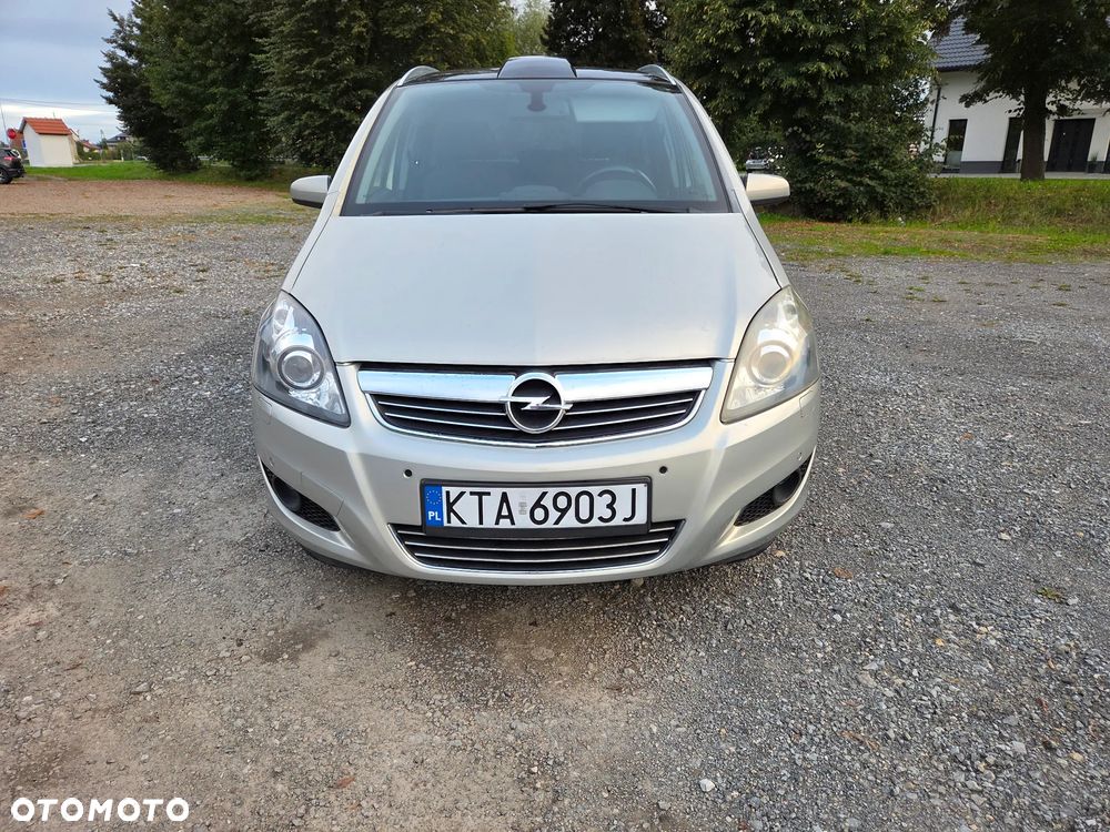 Opel Zafira 1.8 Cosmo Easytronic - 2