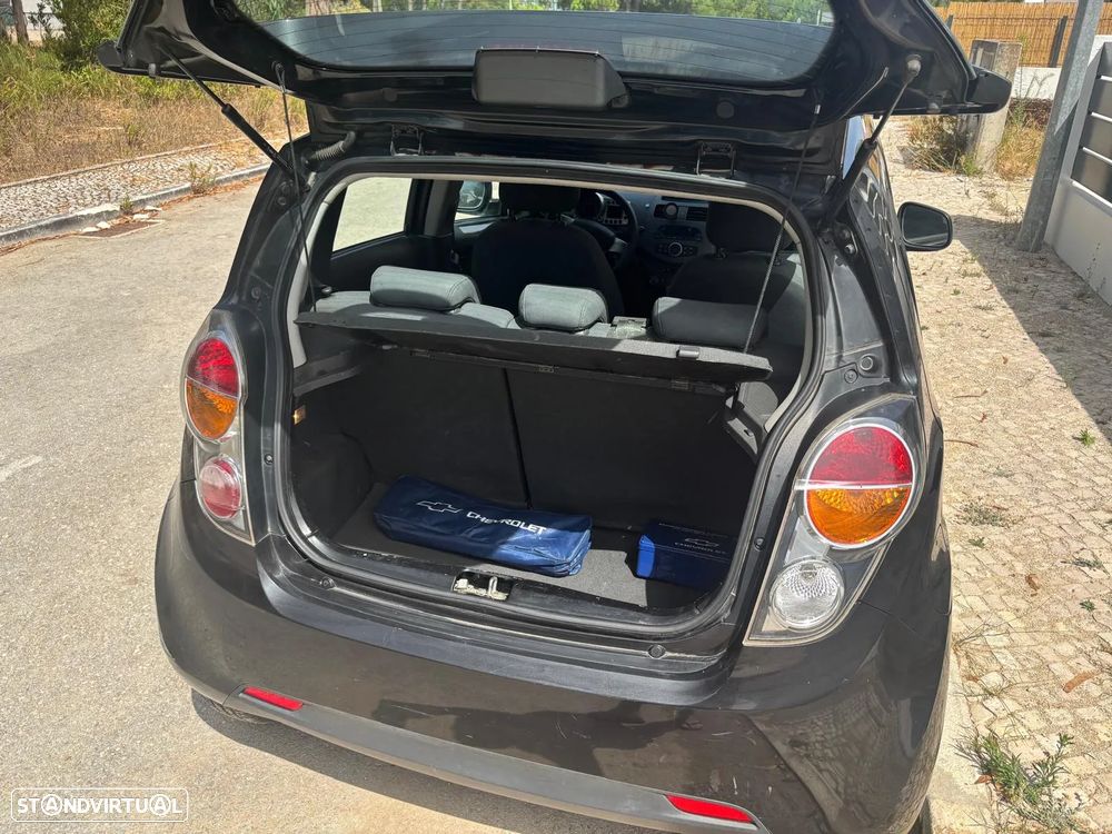 Chevrolet Spark 1.0 L - 5