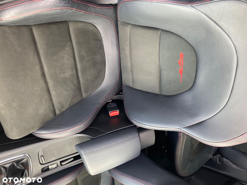 Kia Ceed 1.6 T-GDI GT XL - 10