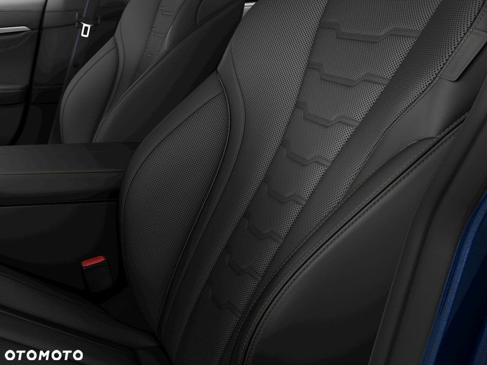 BMW Seria 8 - 10