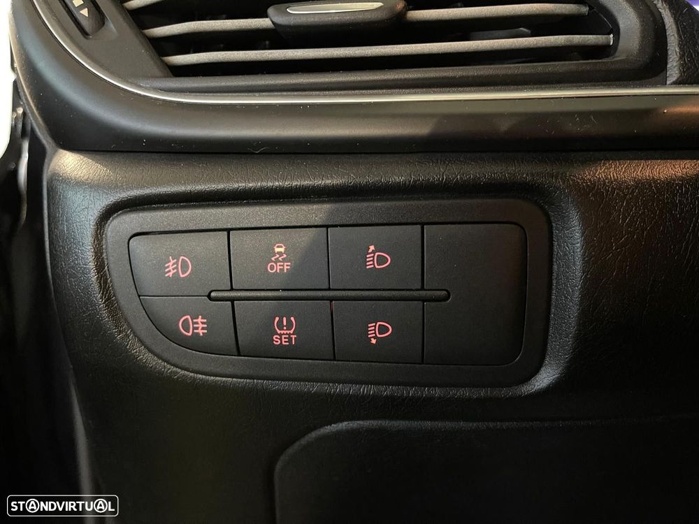 Fiat Tipo Station Wagon 1.6 M-Jet Lounge J17 - 26