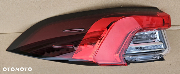 Lampa tylna lewa TOYOTA COROLLA E21 SEDAN 2018- LED ORYGINAŁ!