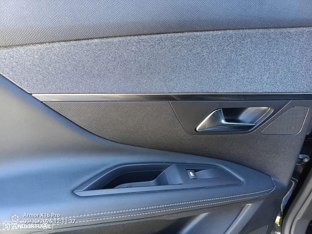 Peugeot 3008 1.2 PureTech Allure Pack EAT8 - 25