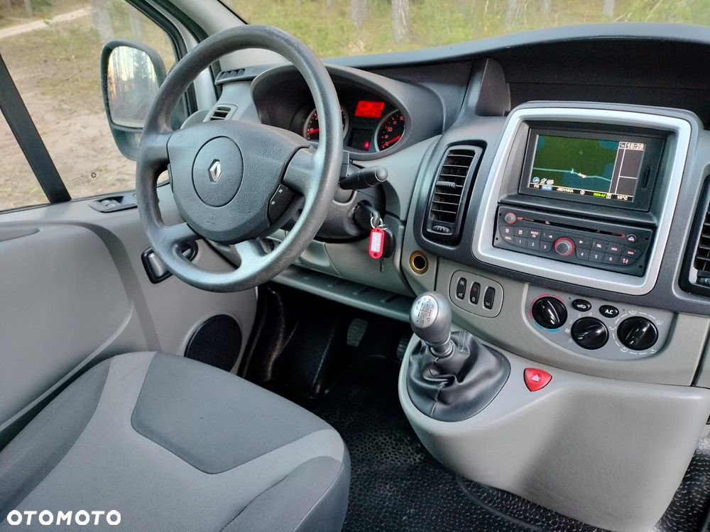 Opel vivaro - 10