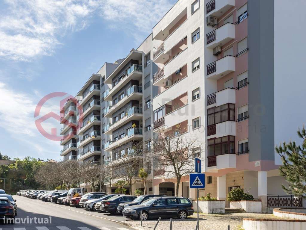Apartamento T2 moderno com arrecadação e parqueamento, Rua José Afo... - Grande imagem: 4/60
