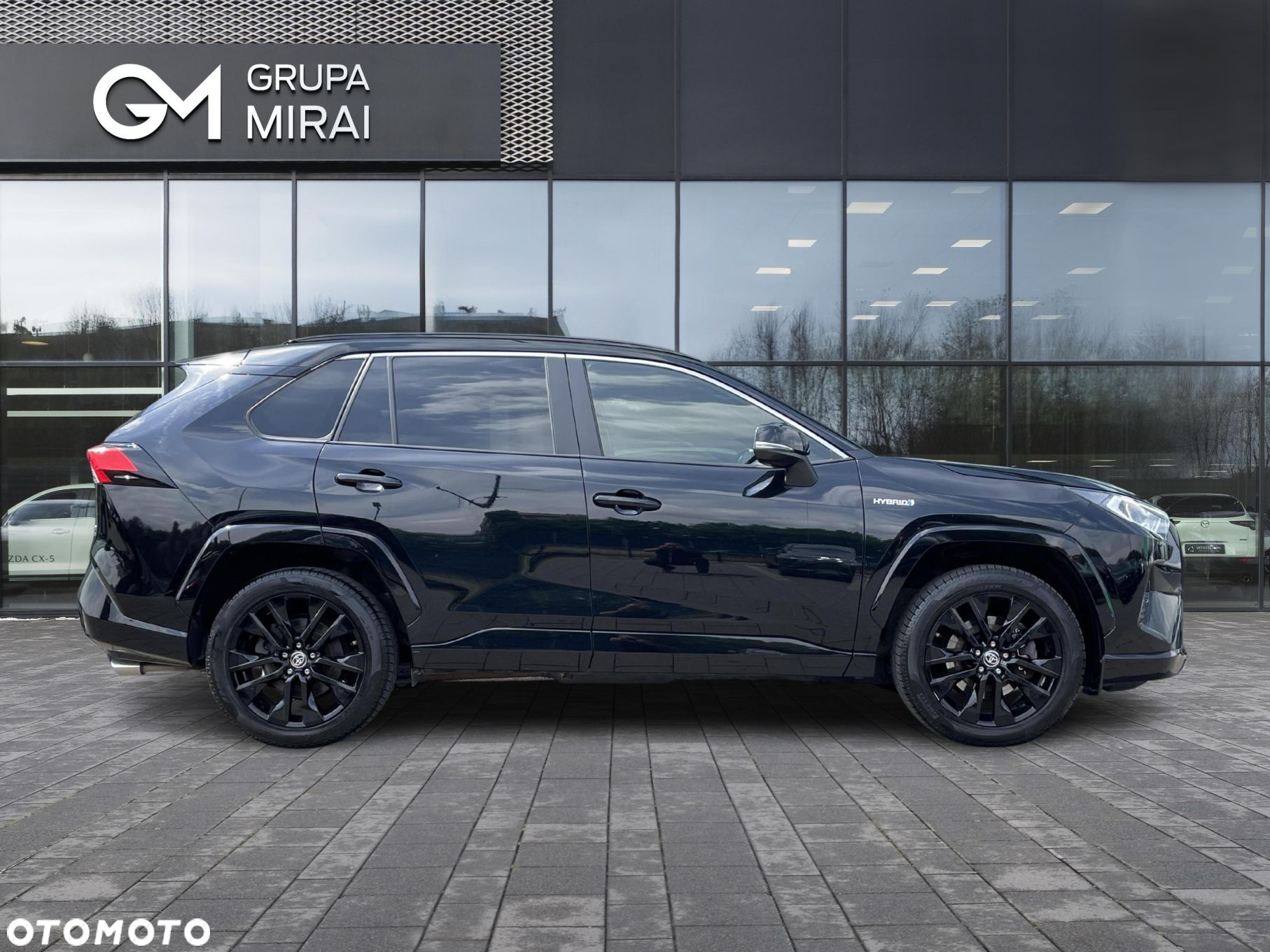 Toyota RAV4 2.5 Hybrid Black Edition by JBL 4x4 - 6
