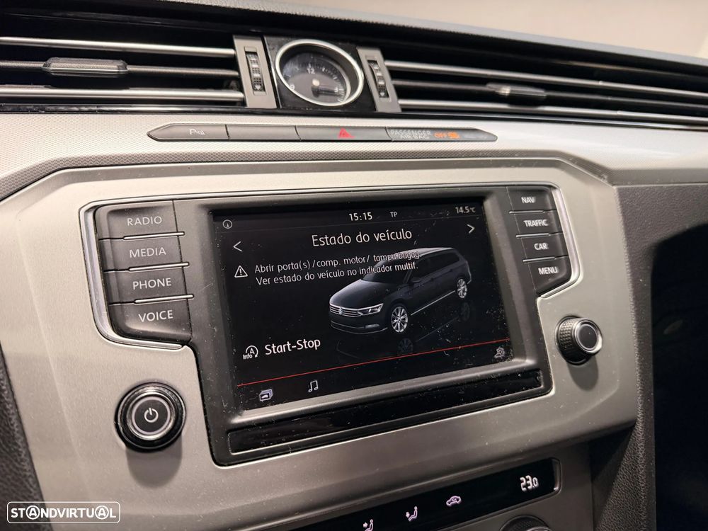 VW Passat Variant 1.6 TDI BlueMotion - 24