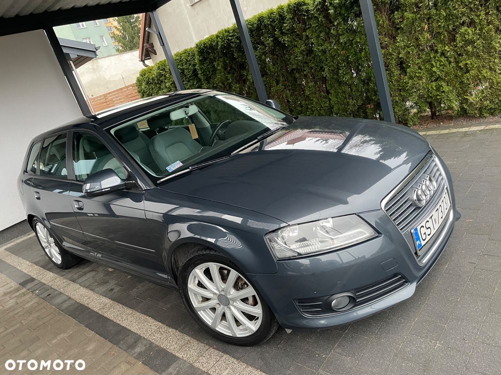 Audi A3 Sportback 2.0 TDI DPF Ambiente - 2