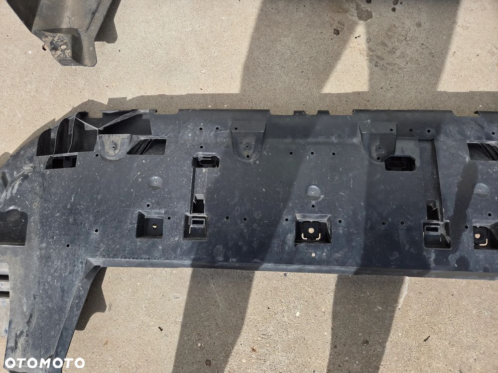 Osłona dolna pod zderzak Peugeot Expert III Citroen Jumpy III Toyota Proace III - 3