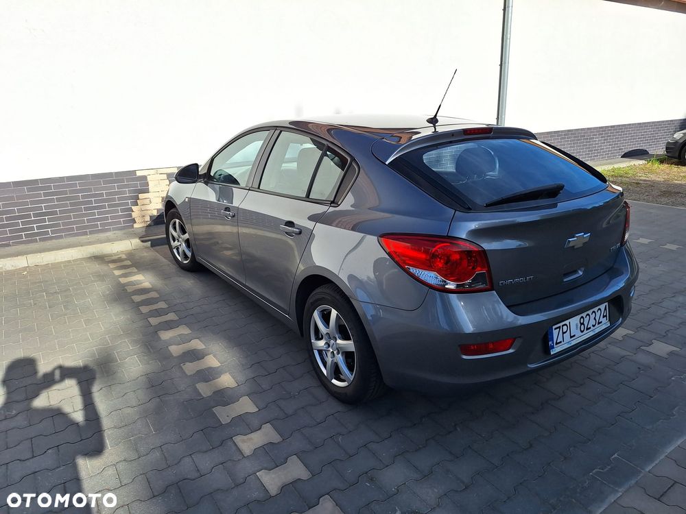 Chevrolet Cruze 1.8 LT+ - 3
