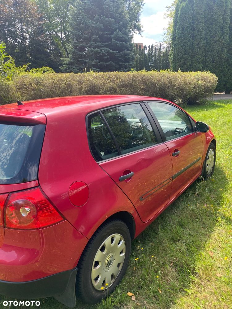 Volkswagen Golf - 5