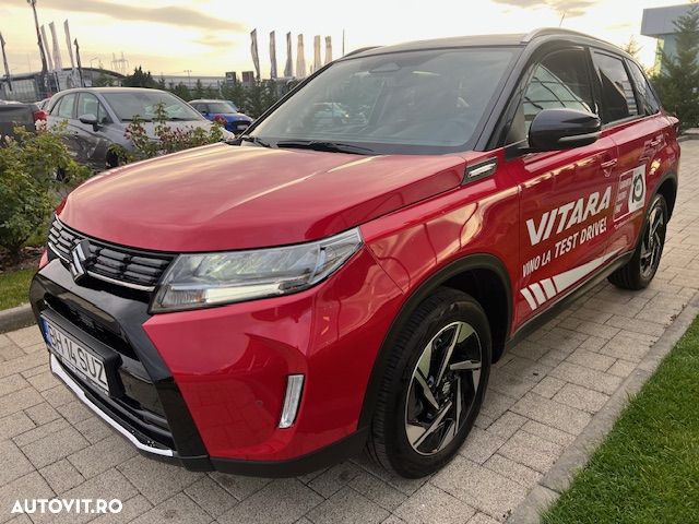 Suzuki Vitara 1.4 Boosterjet 6AT MHEV Luxus - 3