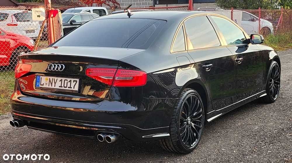 Audi A4 Limousine - 3