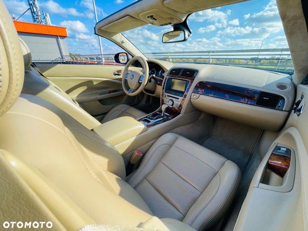 Jaguar XK - 23