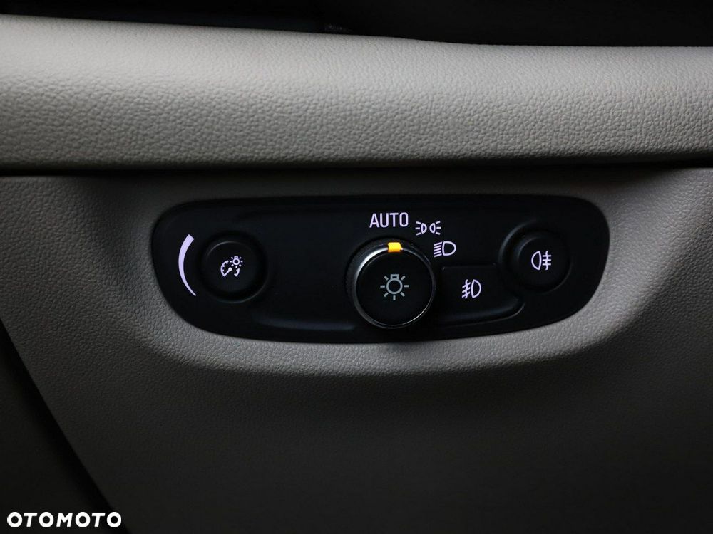 Opel Insignia 2.0 CDTI 4x4 Innovation S&S - 35