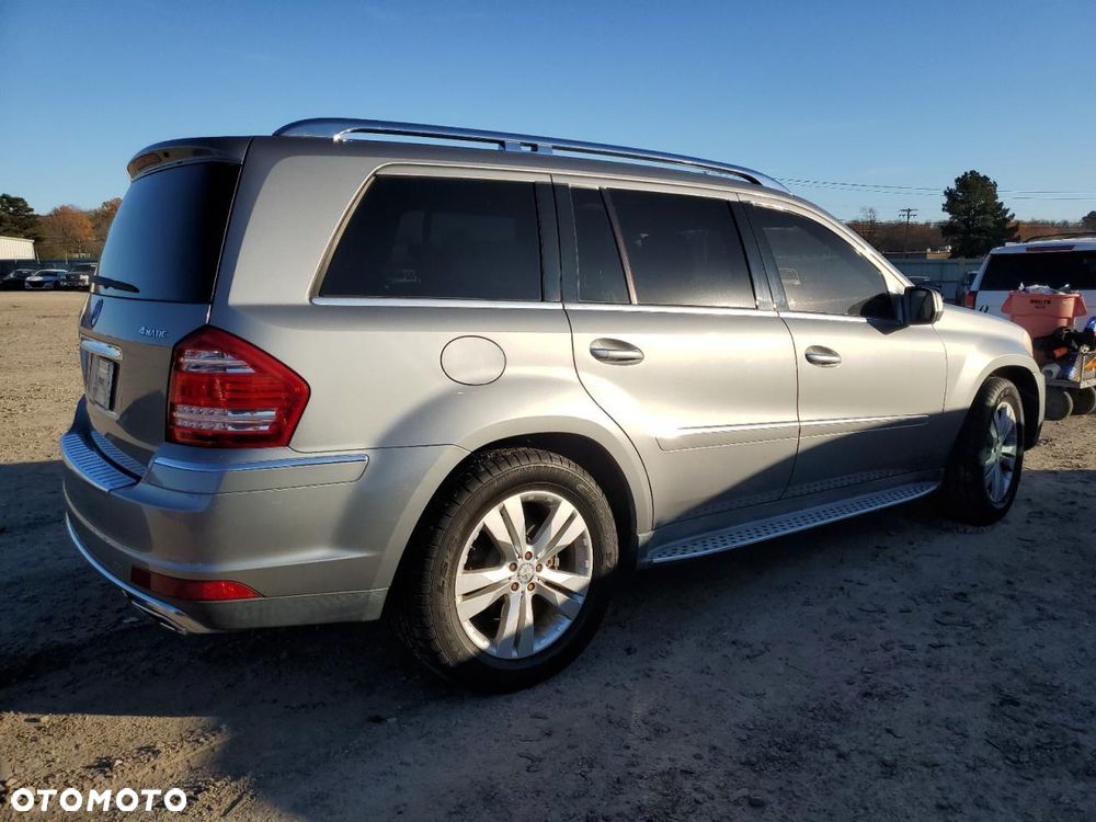 Mercedes-Benz GL 450 - 25