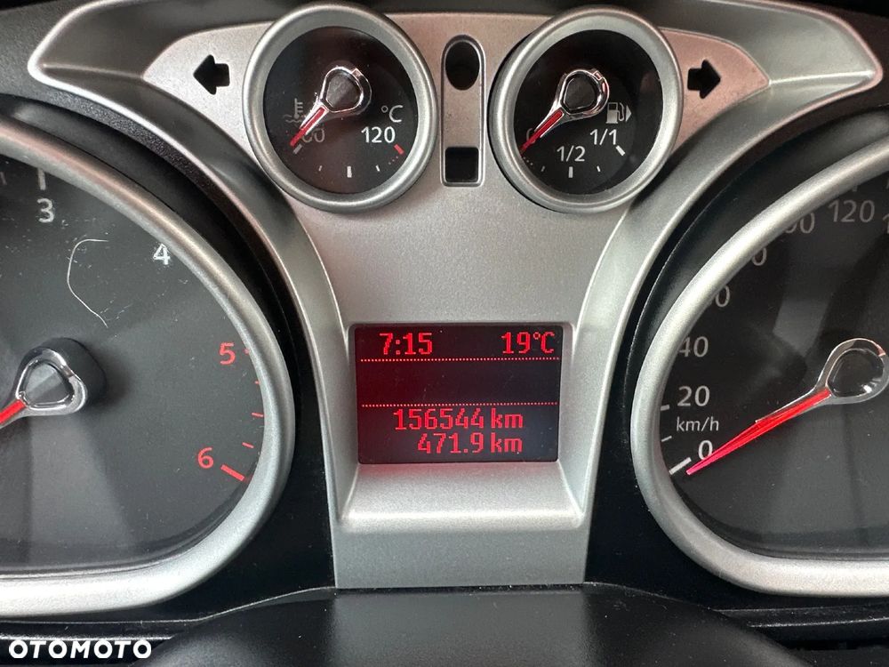 Ford Kuga - 27