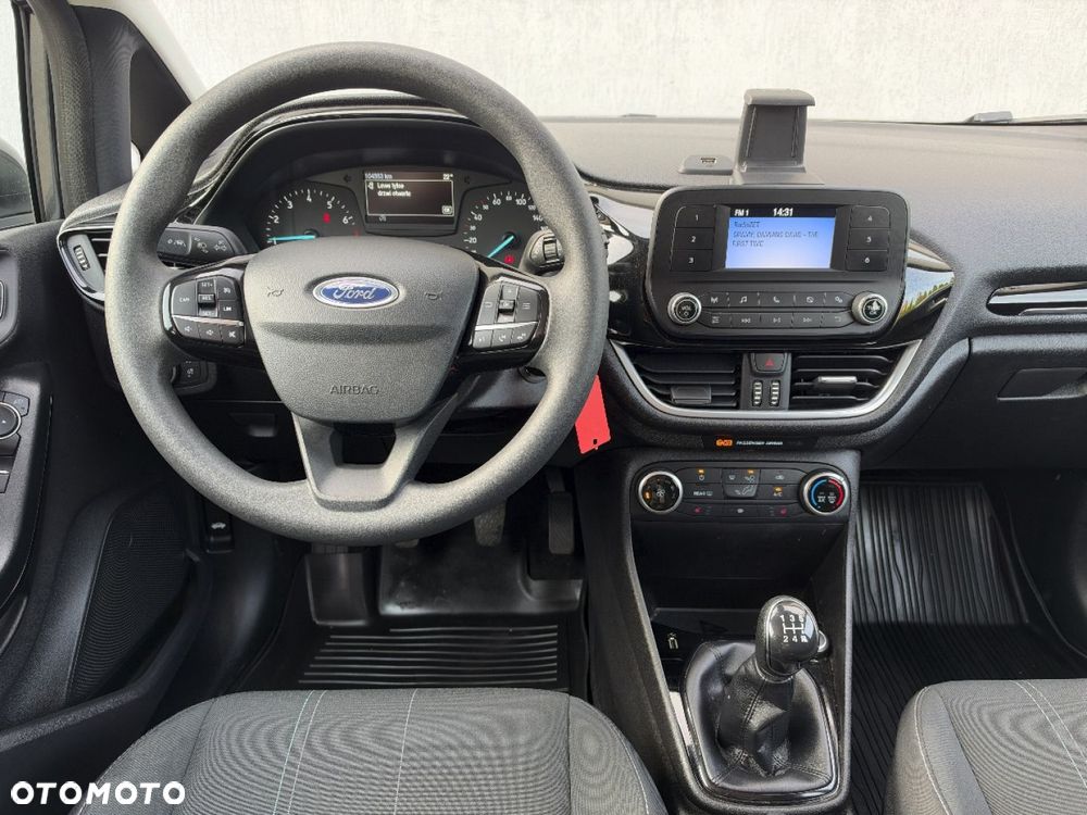 Ford Fiesta - 17