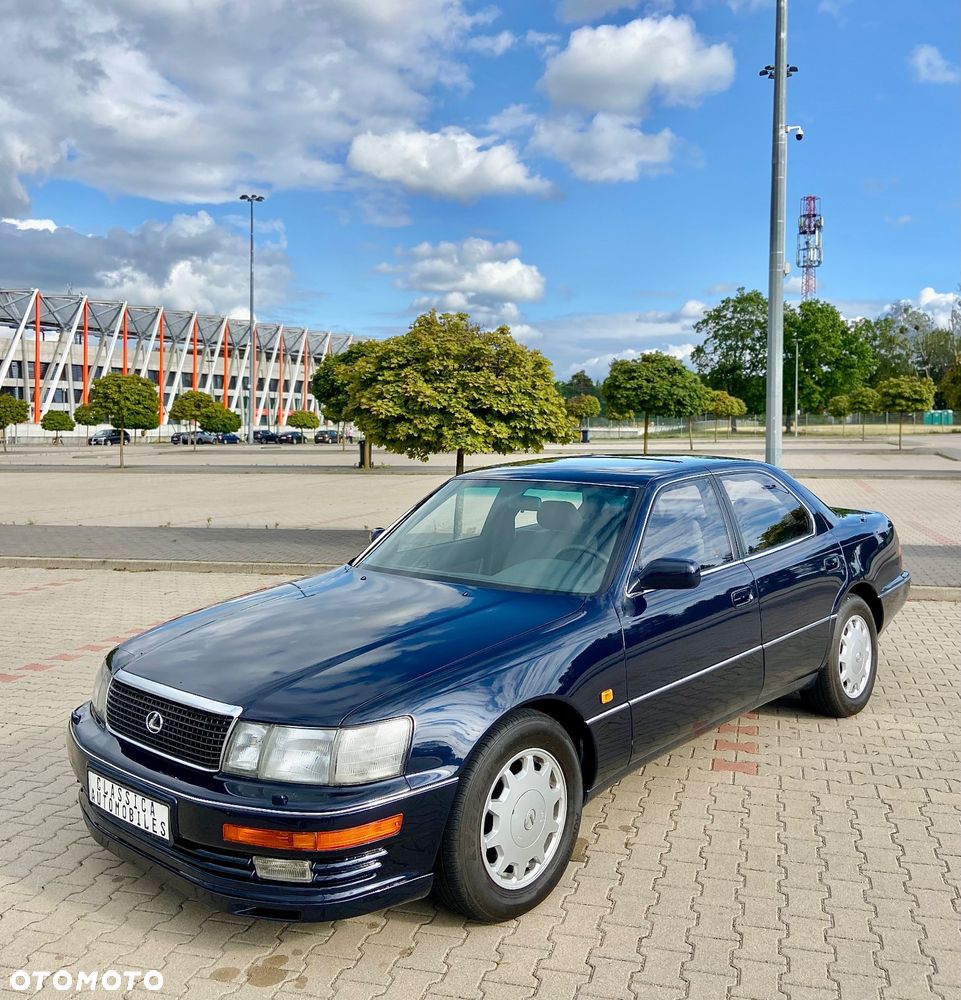 Lexus LS - 1