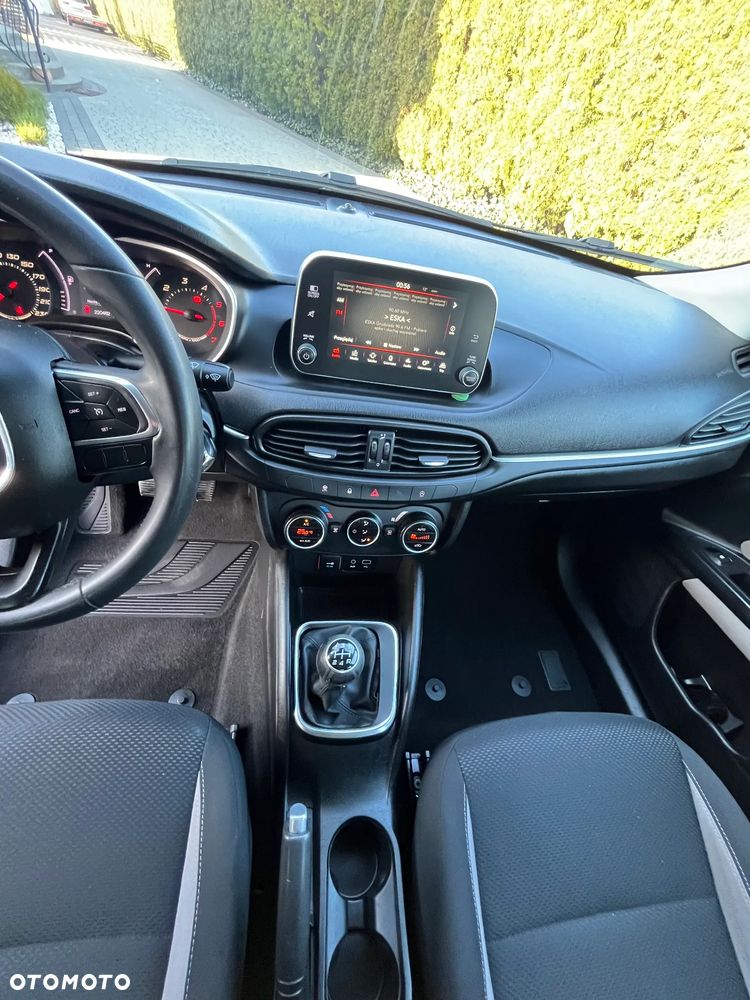 Fiat Tipo 1.3 MultiJet Lounge - 19