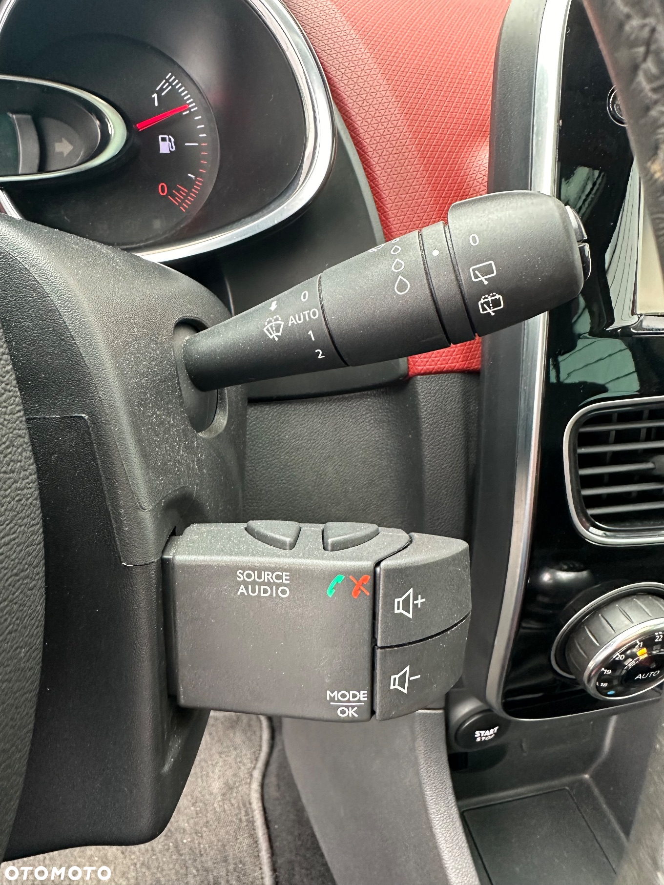 Renault Clio ENERGY TCe 120 INTENS - 19