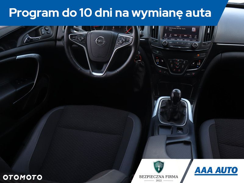 Opel Insignia - 8