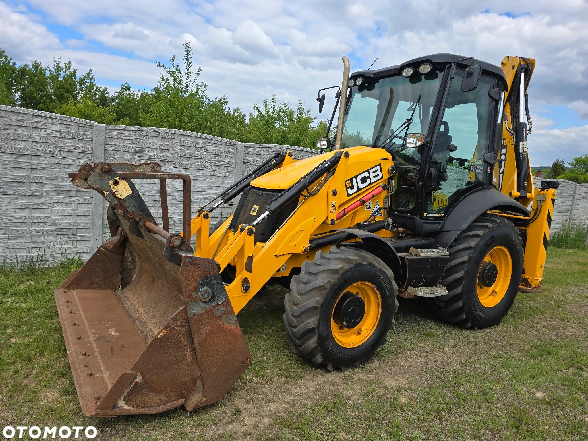 JCB - 1