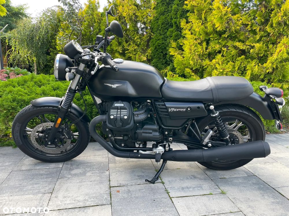 Moto Guzzi V7 - 1