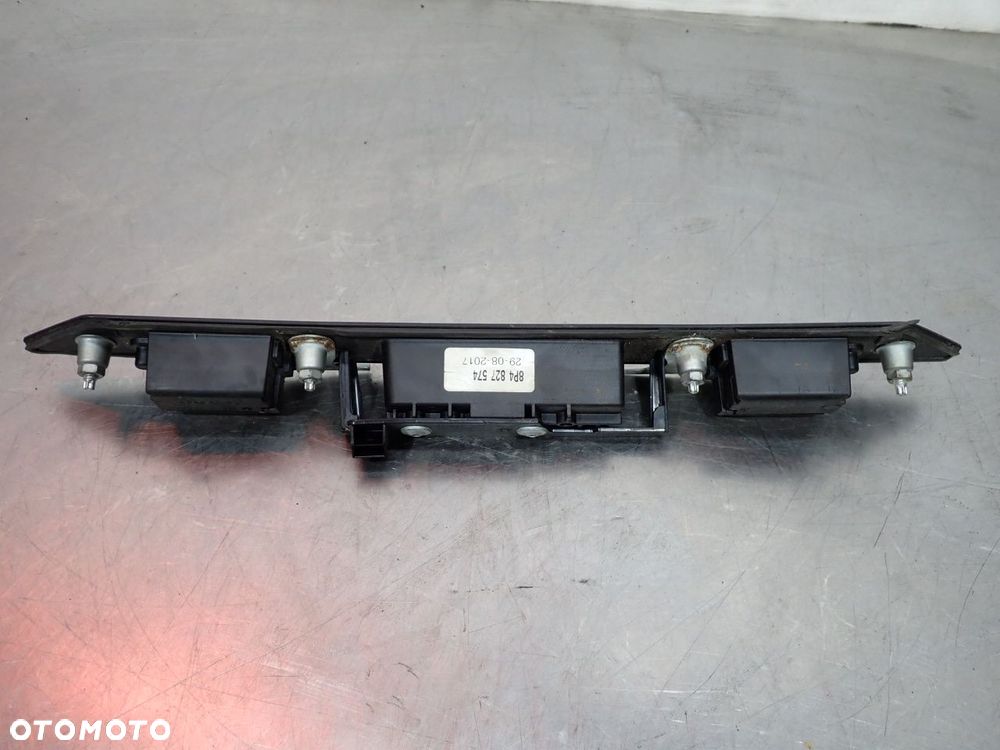 MIKROSTYK KLAPY BAGAŻNIKA AUDI A3 8P - 3