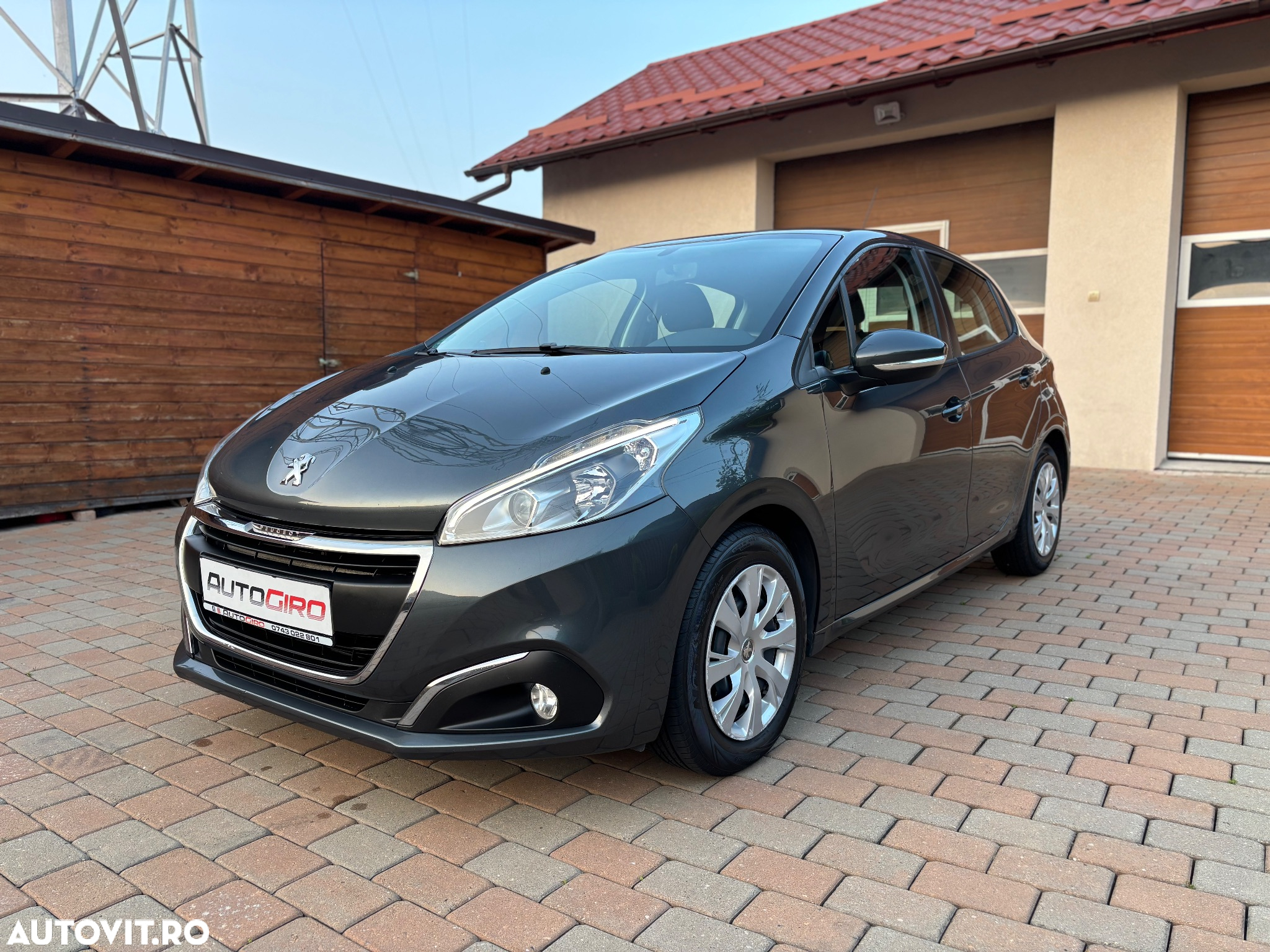 Peugeot 208 1.2 L PureTech Allure - 26