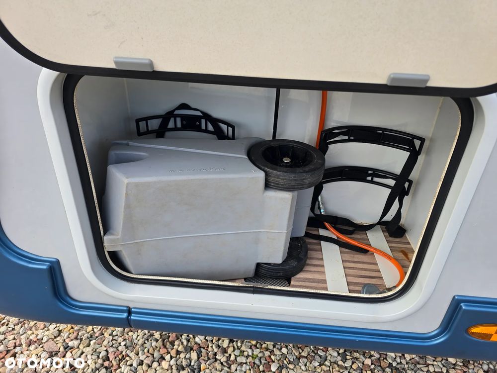 Adria Action 361 1000kg JAK NOWA zarejestrowana z przedsionkiem - 17