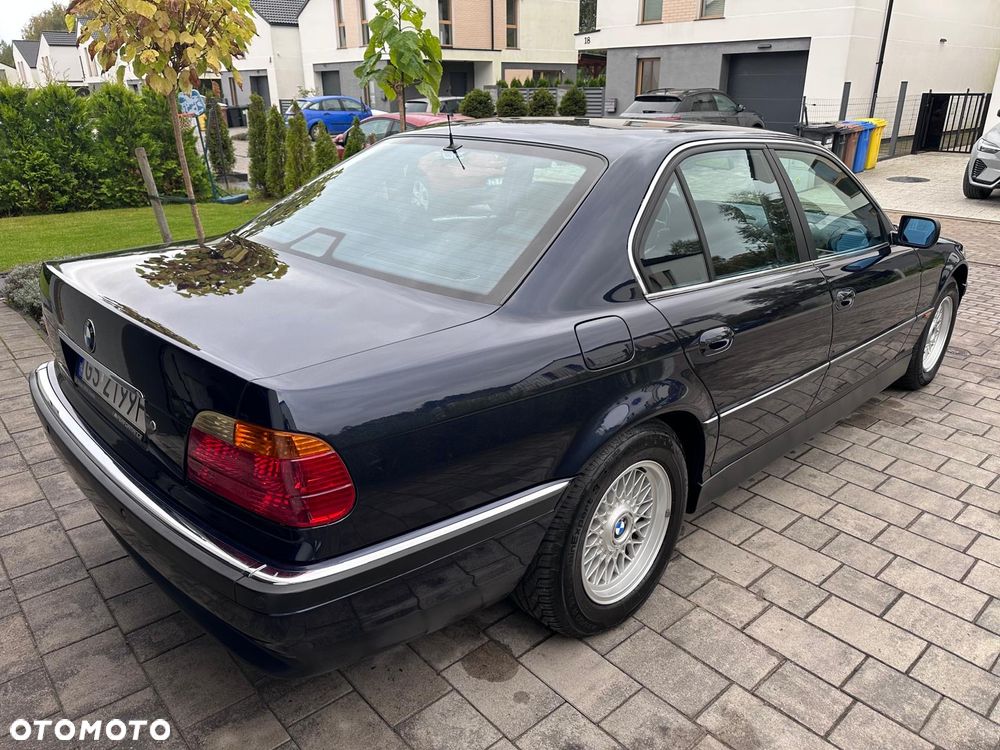 BMW Seria 7 - 24