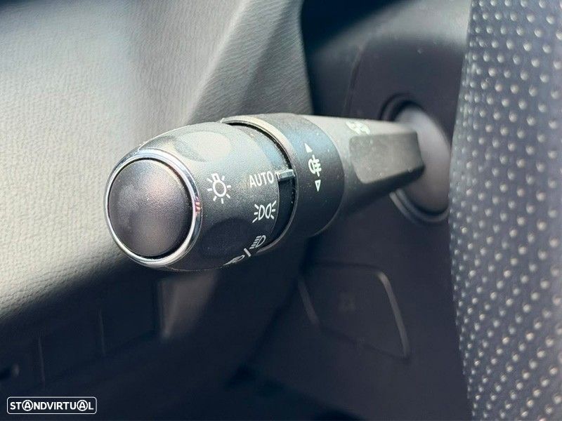 Peugeot 308 1.6 Hybrid GT e-EAT8 - 25
