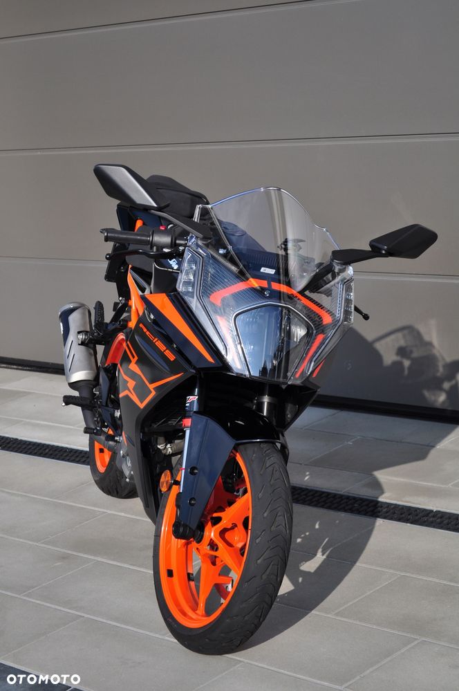 KTM RC 125 - 6