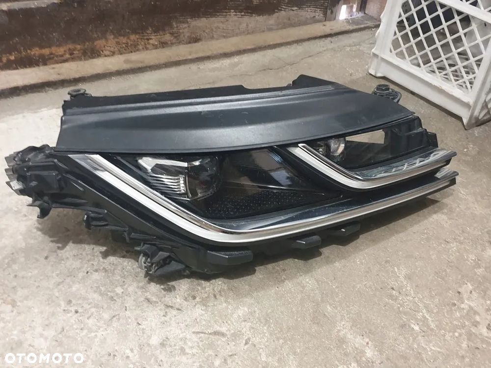 VW ARTEON 17-25 reflektor lampa przód prawa FULL LED - 3