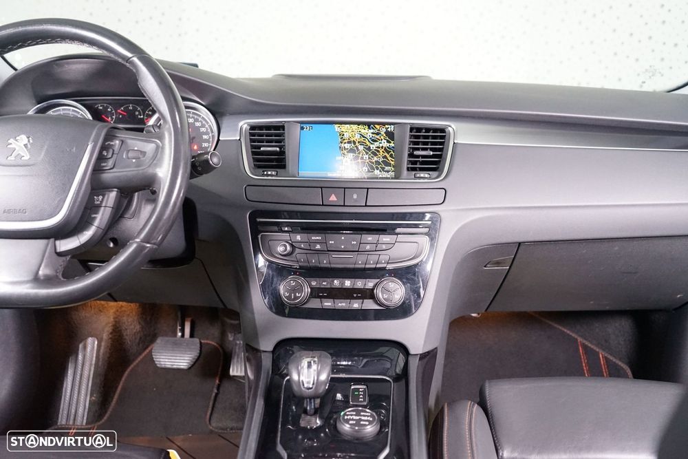 Peugeot 508 RXH 2.0 HDi Hybrid4 2-Tronic - 29
