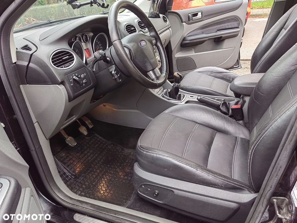 Ford Focus 1.8 Titanium - 20