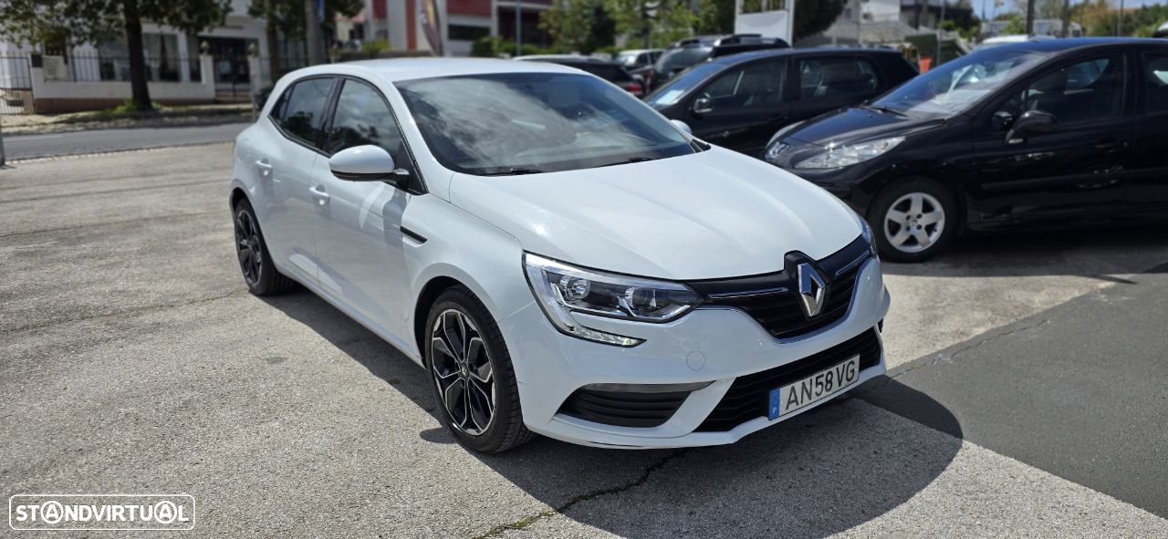 Renault Mégane 1.2 TCE Zen - 37