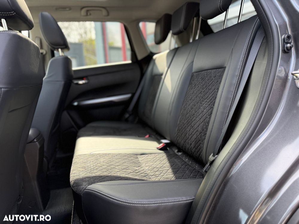 Suzuki Vitara 1.4 Boosterjet 6MT AllGrip MHEV Luxus - 27