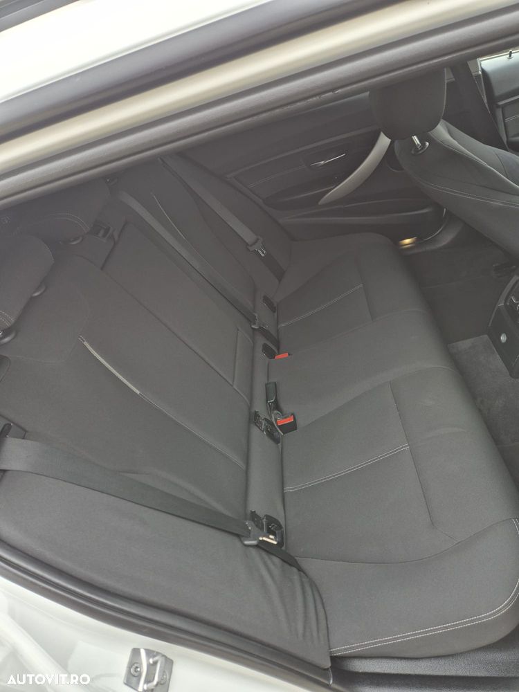 BMW Seria 3 316d Modern Line - 16