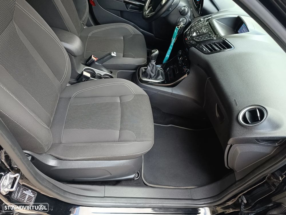 Ford Fiesta 1.5 TDCi Titanium - 19