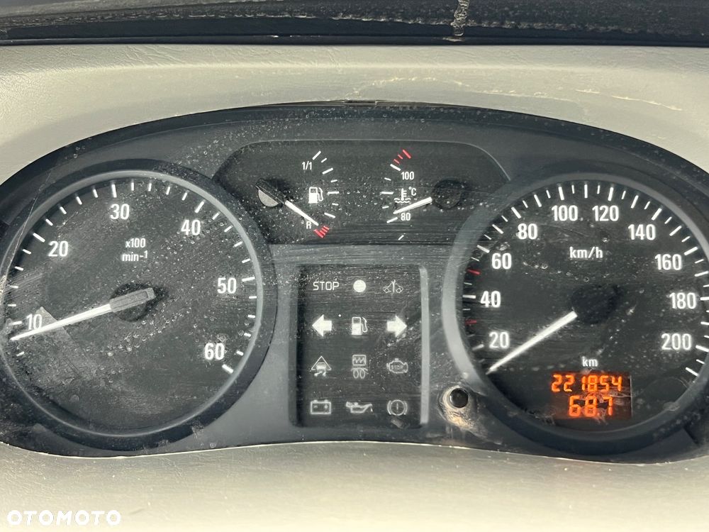Opel Vivaro - 9