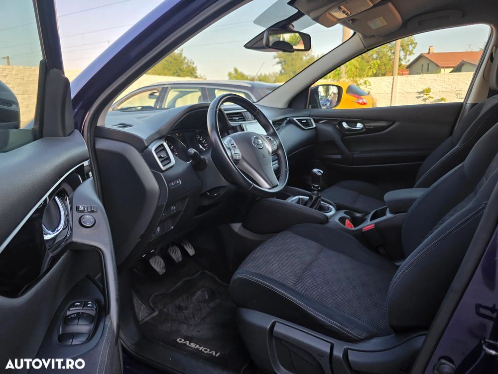 Nissan Qashqai 1.2 DIG-T ACENTA - 11