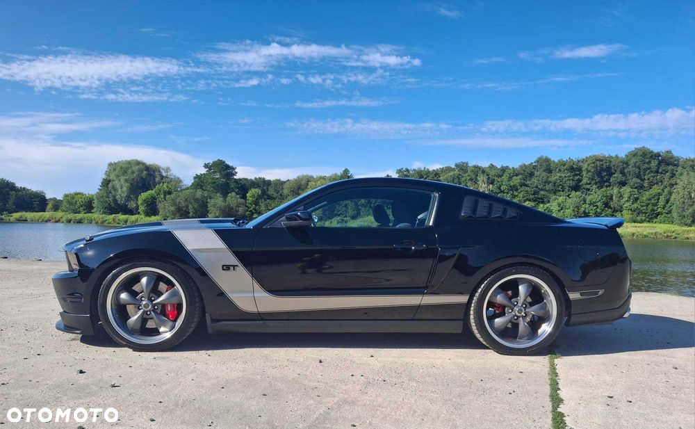 Ford Mustang - 2