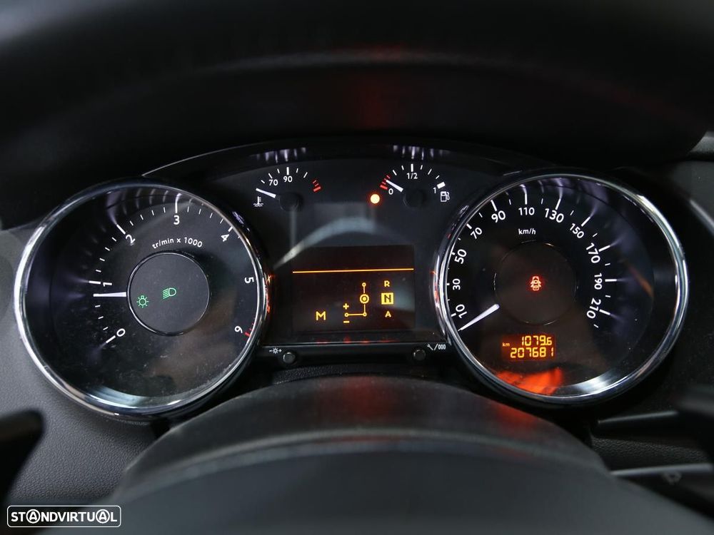 Peugeot 3008 1.6 e-HDi Allure 2-Tronic - 13