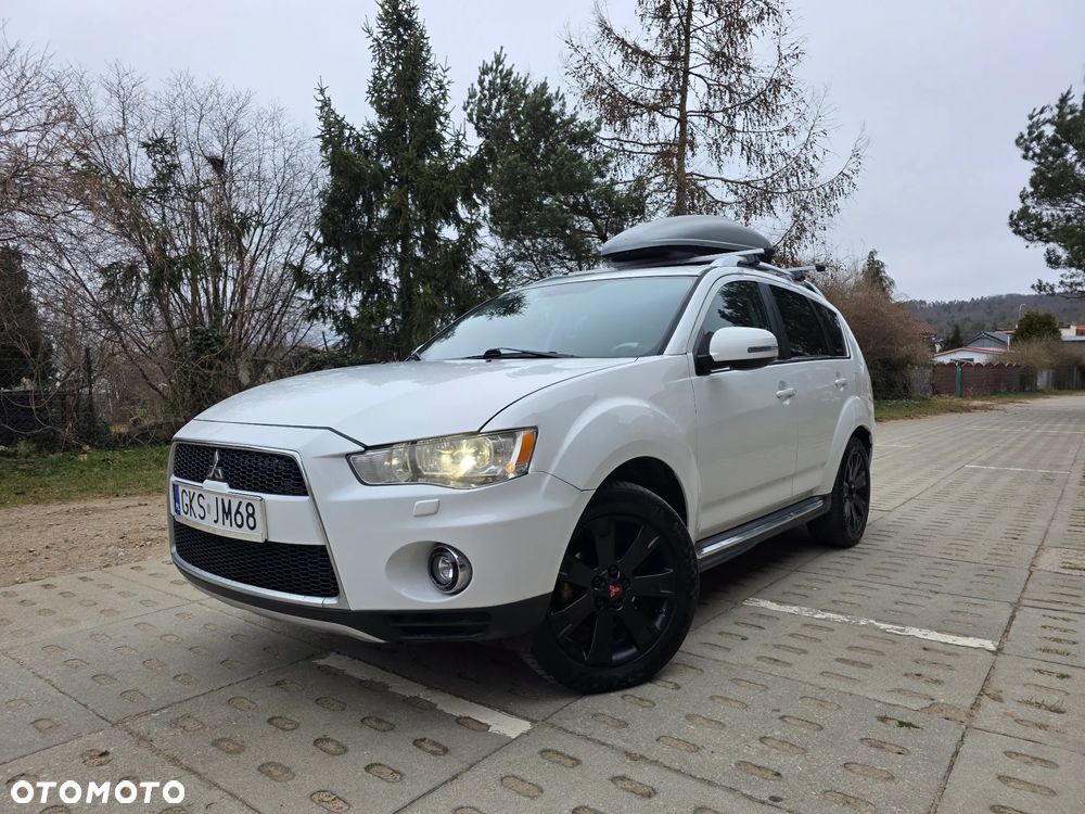 Mitsubishi Outlander 2.2 DID Instyle NAVI EU5 TC-SST - 2