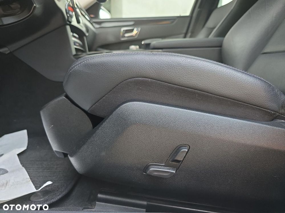 Mercedes-Benz Klasa E 350 CDI BlueEff Avantgarde - 19