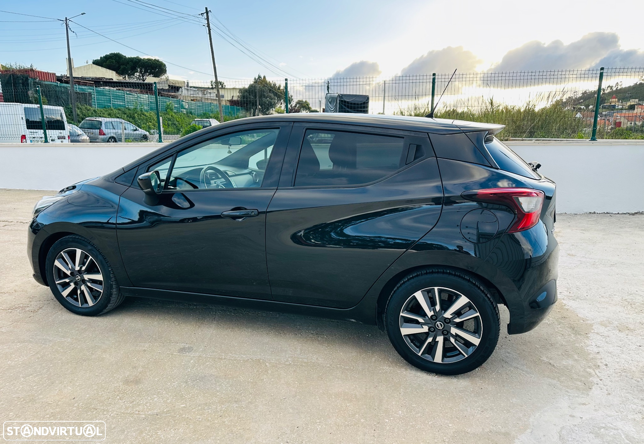 Nissan Micra 1.5 dCi N-Connecta Lifestyle S/S - 13