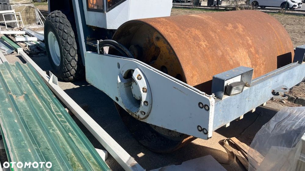 Bomag Bw 213 D-2 - 26