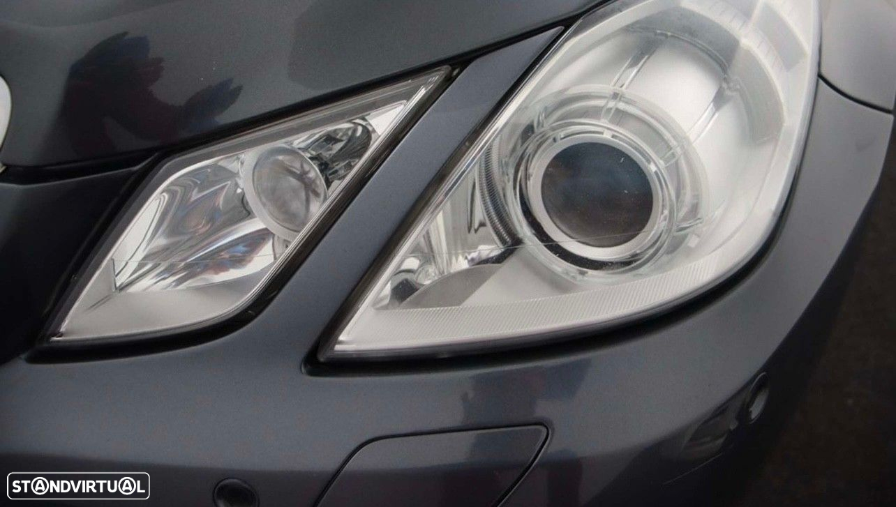 Mercedes-Benz E 220 CDi Avantgarde BlueEfficiency Auto - 29